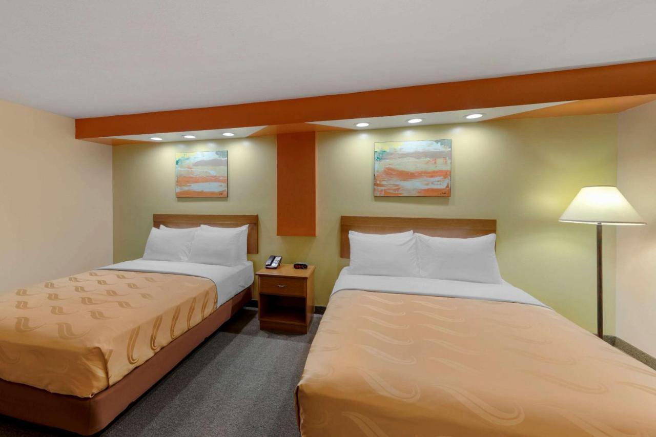 Quality Inn Hamilton Экстерьер фото